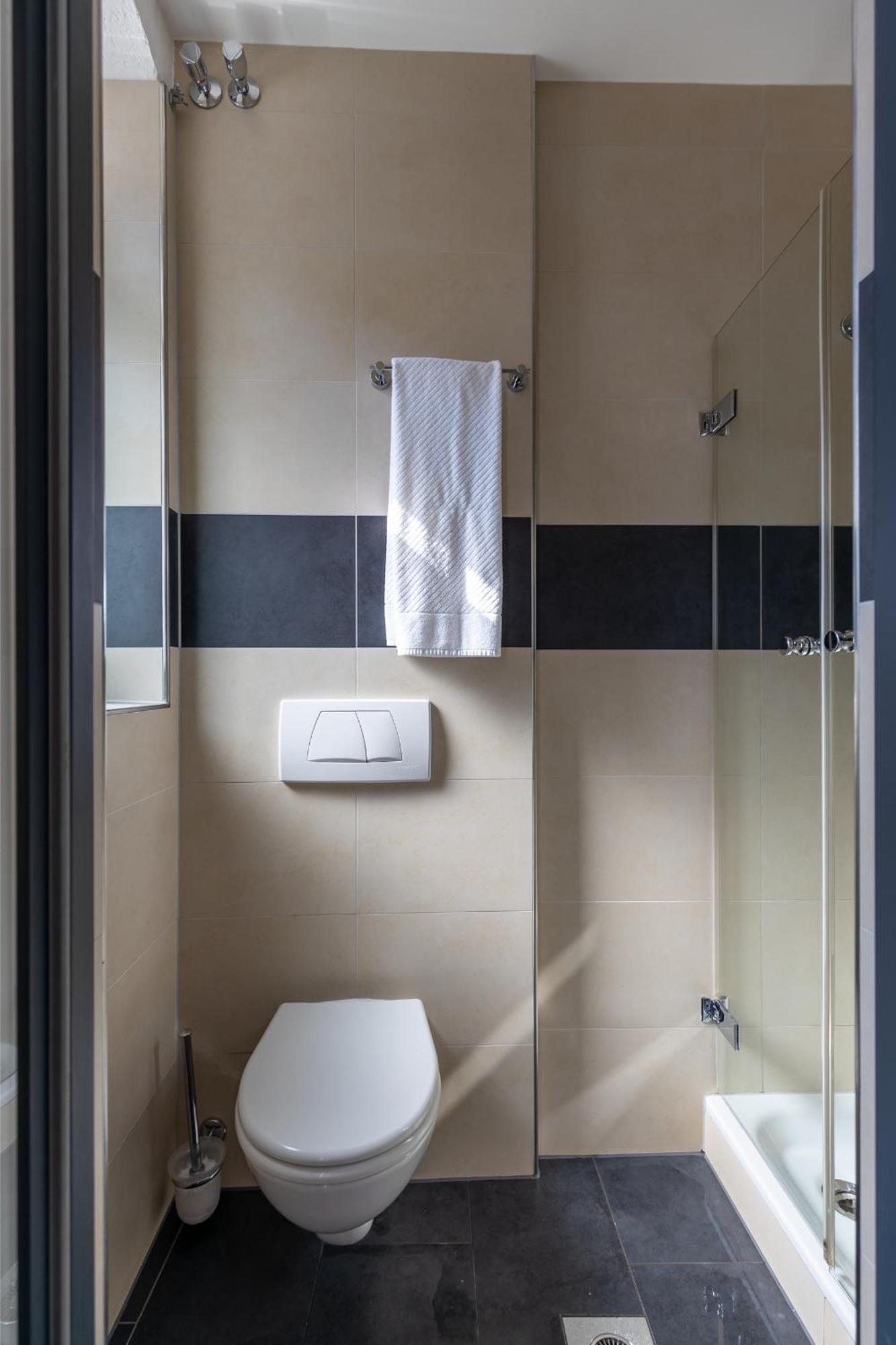 Hotel Garni " Am Domplatz" Erfurt Eksteriør billede